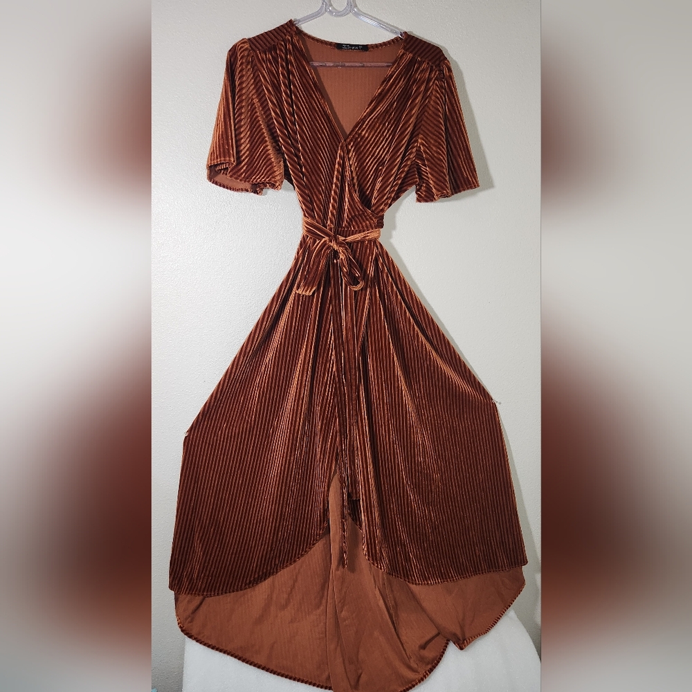 Simplee Wrap Dress Velvet Size L Shiny Copper Gently Used